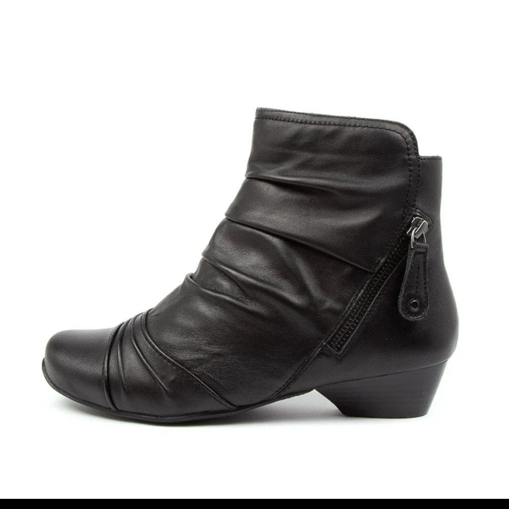 Ziera 5.5 Camryn $250 Ruched Leather Ankle Boots ARCH SUPPORT Comfort Black 36